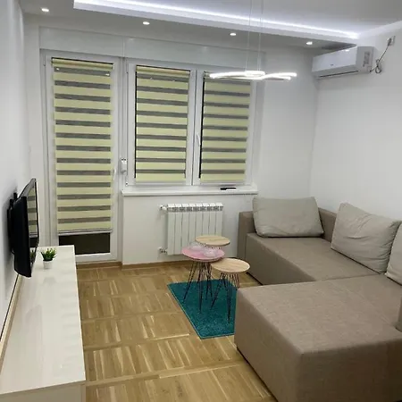 דירה Mina Požarevac